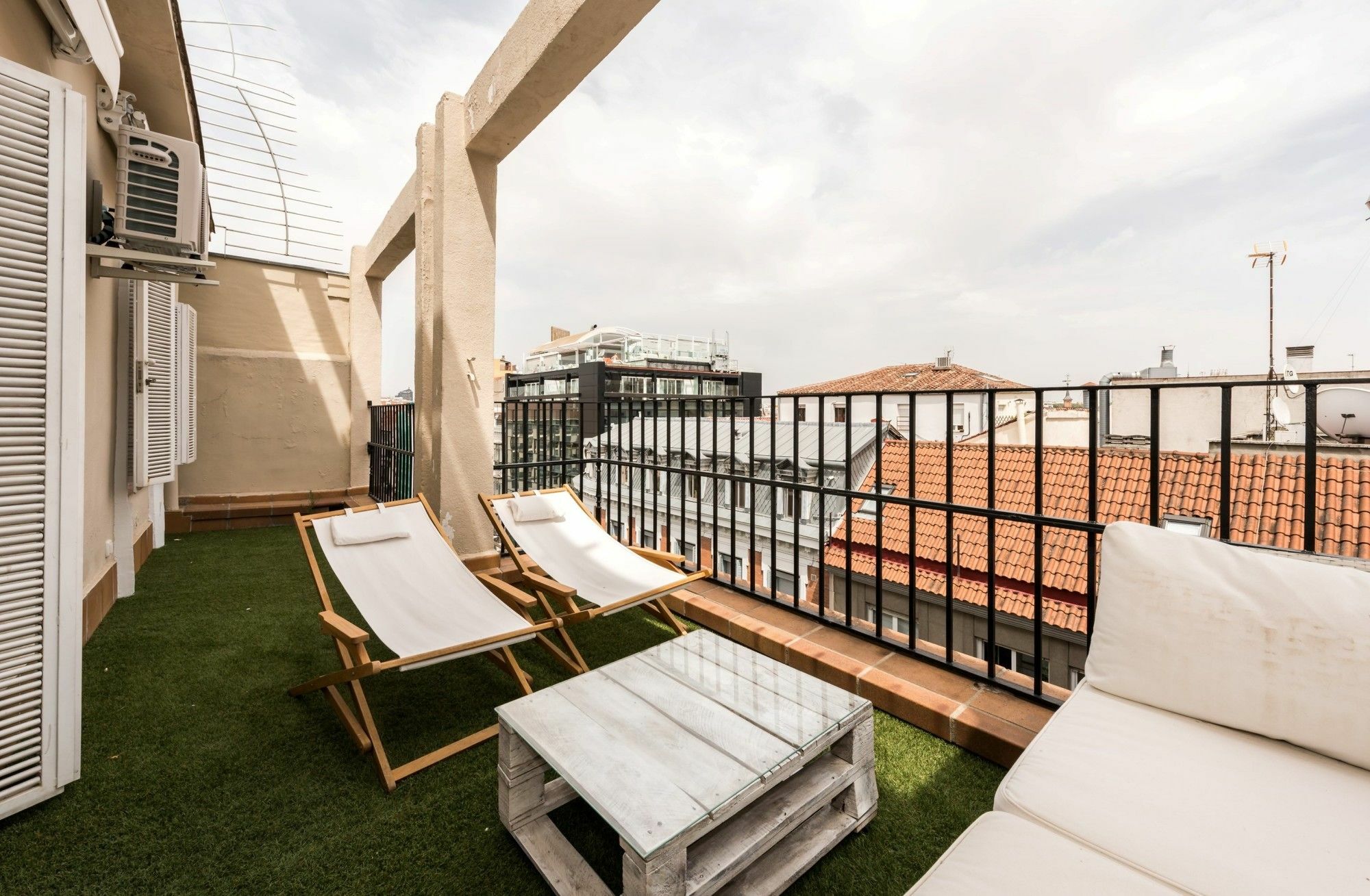 Gran Via Terrace City Center Madrid Eksteriør billede
